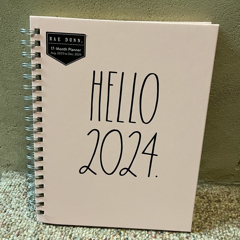 🆕 Rae Dunn HELLO 2024 17 Month Planner Pink - Picture 10 of 13
